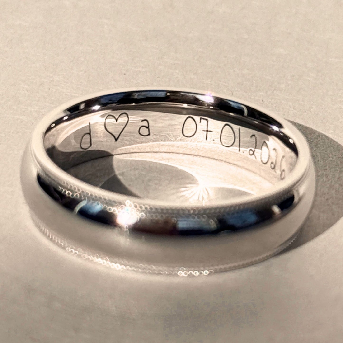 18K White Gold 6mm Man's Band