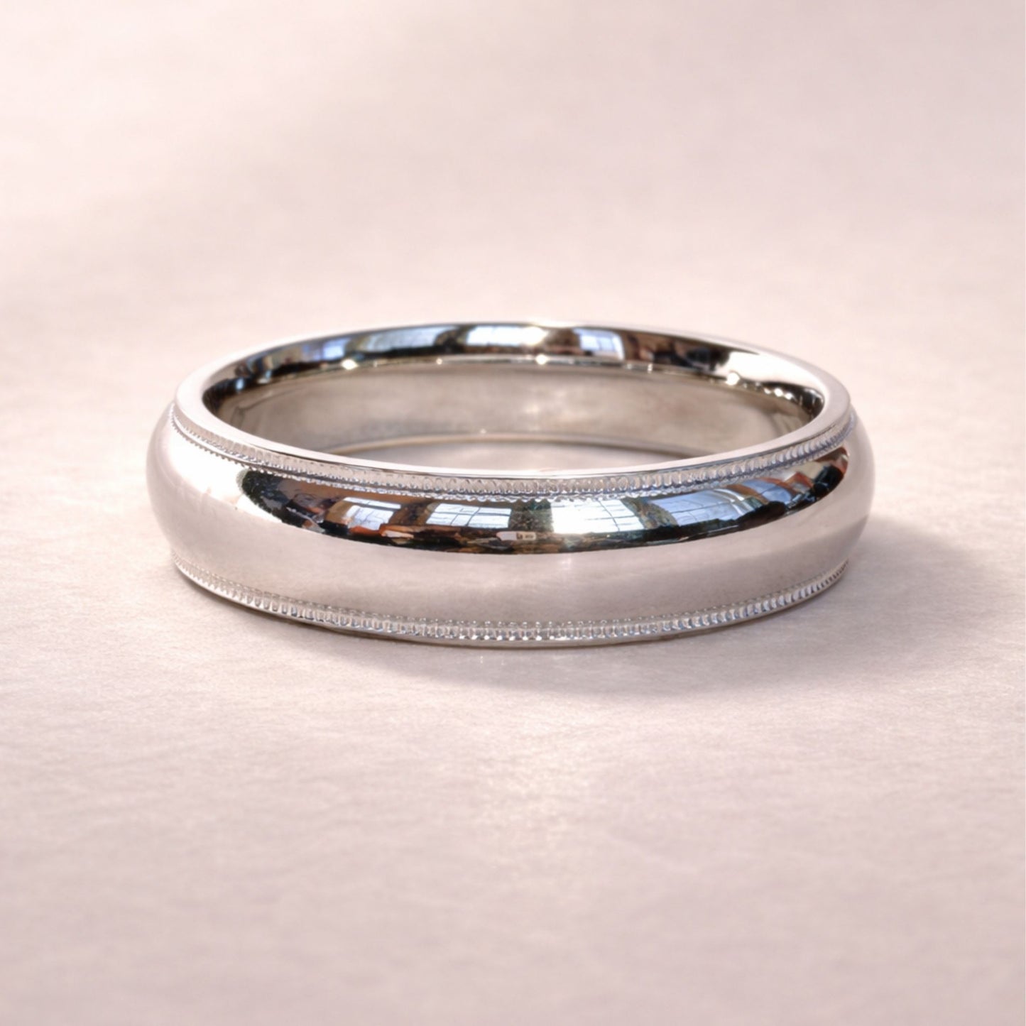 18K White Gold 6mm Man's Band